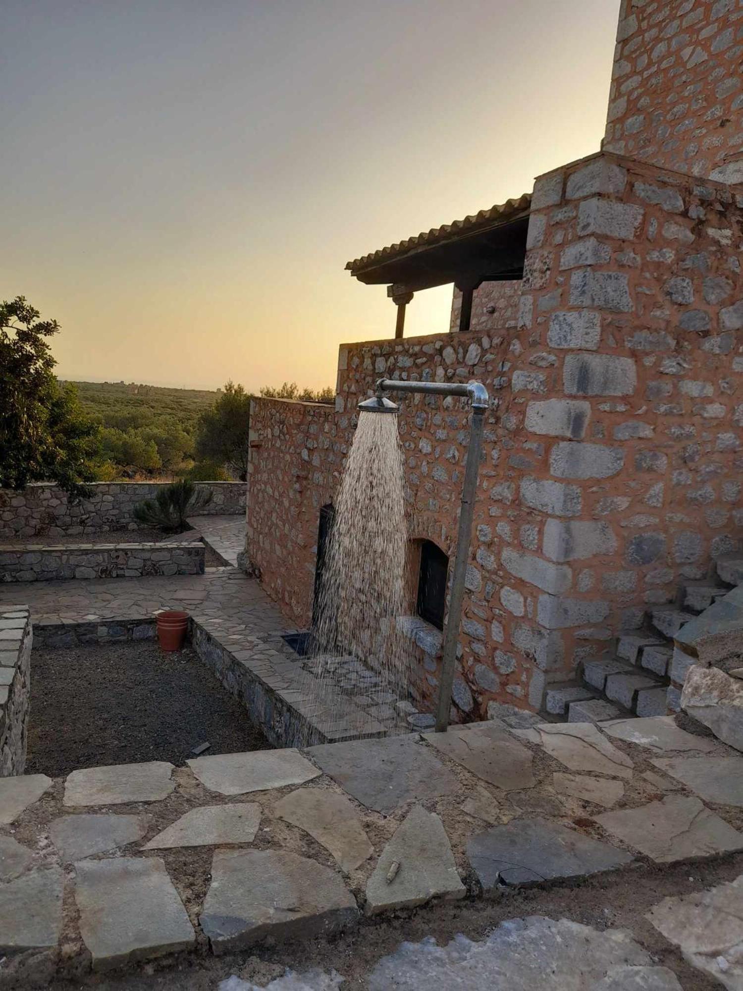 The Two Carob Trees, Traditional Stonehouse, Nikandri, Pirgos Diros Apartment Lefkias Exterior foto