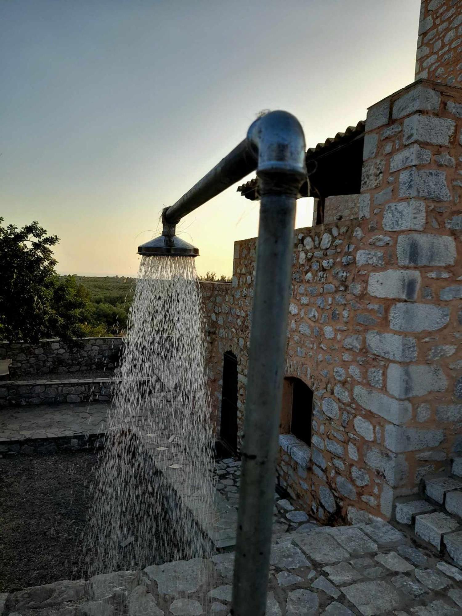The Two Carob Trees, Traditional Stonehouse, Nikandri, Pirgos Diros Apartment Lefkias Exterior foto